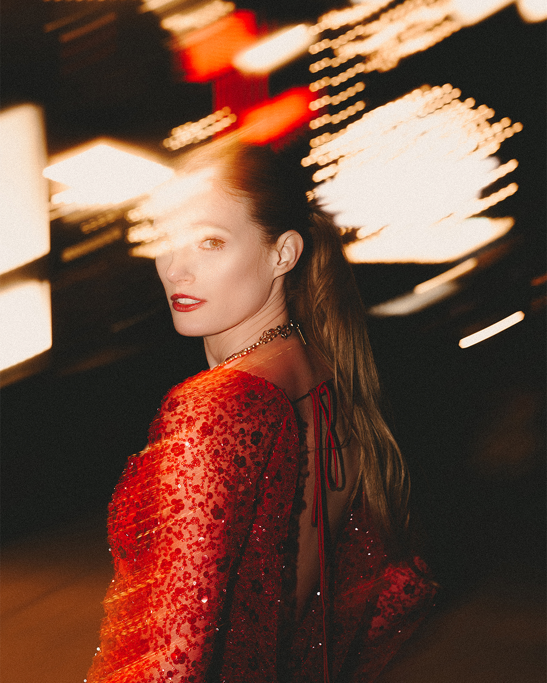 Old Hollywood Glamour: A Story of a Fashion-Forward Premiere Night — photograph 17 of 20
